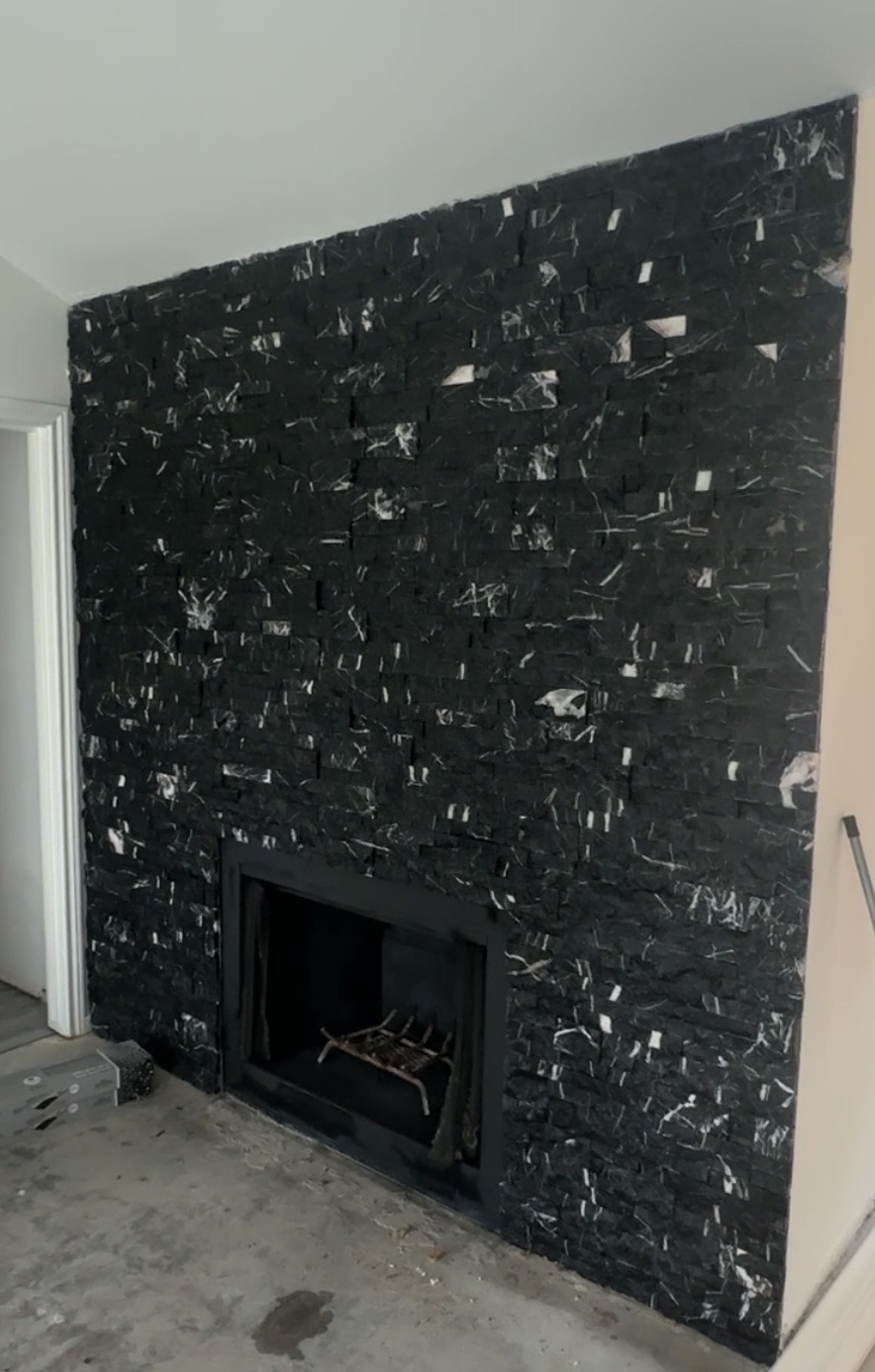 Chimenea en proceso piedra negra